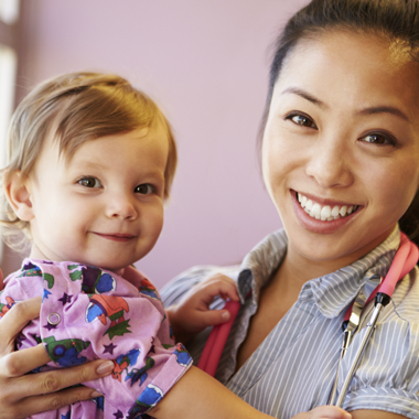 Kinderarztbesuch bei Säuglingen und Kleinkindern